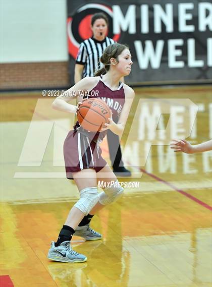 Thumbnail 3 in Cisco vs. Seymour (2A Region II Bi-District) photogallery.