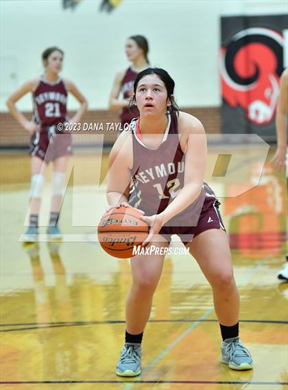 Thumbnail 1 in Cisco vs. Seymour (2A Region II Bi-District) photogallery.