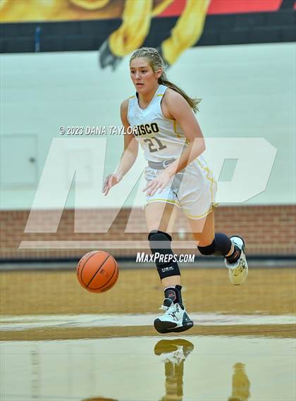 Thumbnail 1 in Cisco vs. Seymour (2A Region II Bi-District) photogallery.