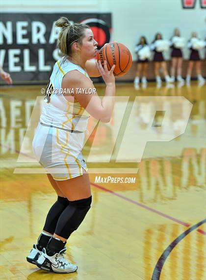 Thumbnail 2 in Cisco vs. Seymour (2A Region II Bi-District) photogallery.