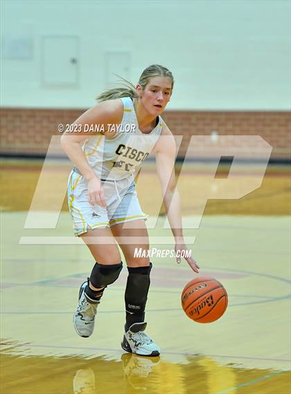 Thumbnail 1 in Cisco vs. Seymour (2A Region II Bi-District) photogallery.