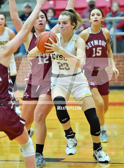 Thumbnail 1 in Cisco vs. Seymour (2A Region II Bi-District) photogallery.