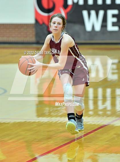 Thumbnail 1 in Cisco vs. Seymour (2A Region II Bi-District) photogallery.