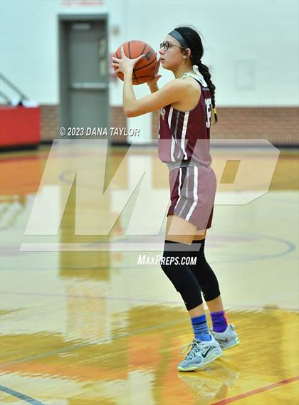 Thumbnail 1 in Cisco vs. Seymour (2A Region II Bi-District) photogallery.