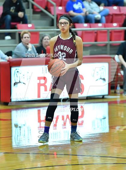 Thumbnail 3 in Cisco vs. Seymour (2A Region II Bi-District) photogallery.