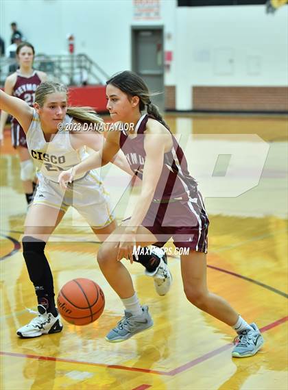 Thumbnail 3 in Cisco vs. Seymour (2A Region II Bi-District) photogallery.