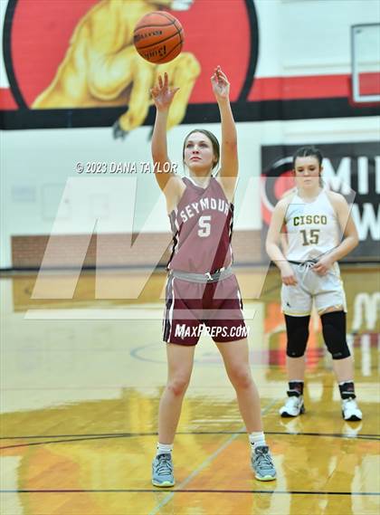Thumbnail 1 in Cisco vs. Seymour (2A Region II Bi-District) photogallery.