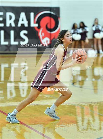 Thumbnail 1 in Cisco vs. Seymour (2A Region II Bi-District) photogallery.