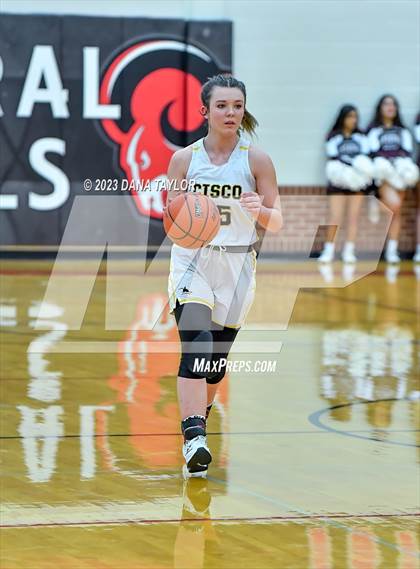 Thumbnail 3 in Cisco vs. Seymour (2A Region II Bi-District) photogallery.