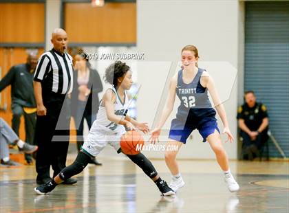 Thumbnail 2 in Trinity Episcopal vs Colonial Forge (StatVa Girls Basketball Classic) photogallery.