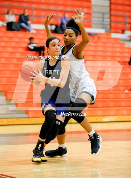 Thumbnail 3 in Trinity Episcopal vs Colonial Forge (StatVa Girls Basketball Classic) photogallery.