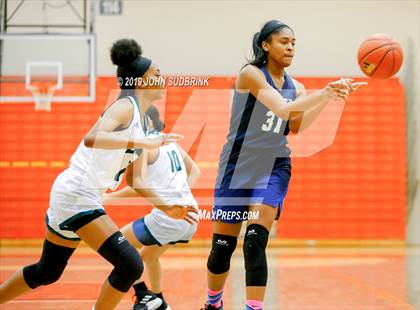 Thumbnail 1 in Trinity Episcopal vs Colonial Forge (StatVa Girls Basketball Classic) photogallery.