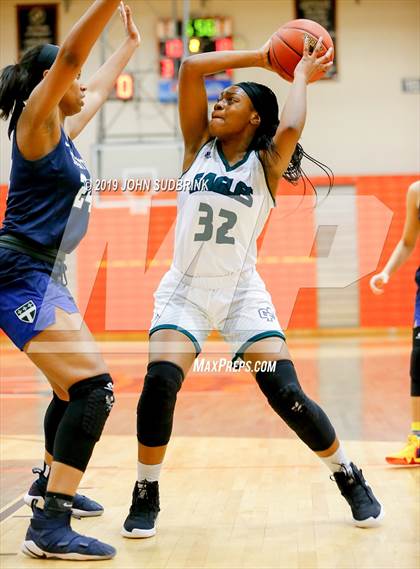 Thumbnail 1 in Trinity Episcopal vs Colonial Forge (StatVa Girls Basketball Classic) photogallery.