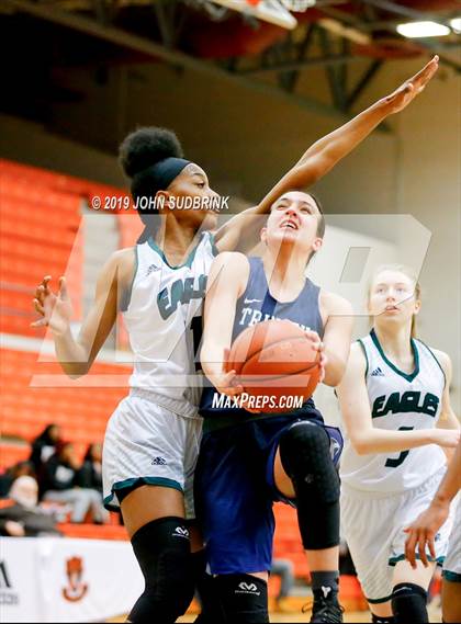 Thumbnail 2 in Trinity Episcopal vs Colonial Forge (StatVa Girls Basketball Classic) photogallery.