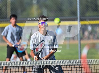 Thumbnail 3 in Columbine vs Bear Creek photogallery.