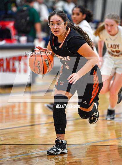 Thumbnail 1 in Caldwell vs Smithville photogallery.