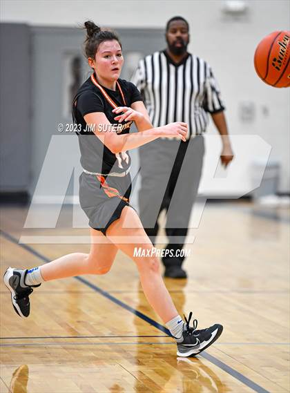 Thumbnail 2 in Caldwell vs Smithville photogallery.