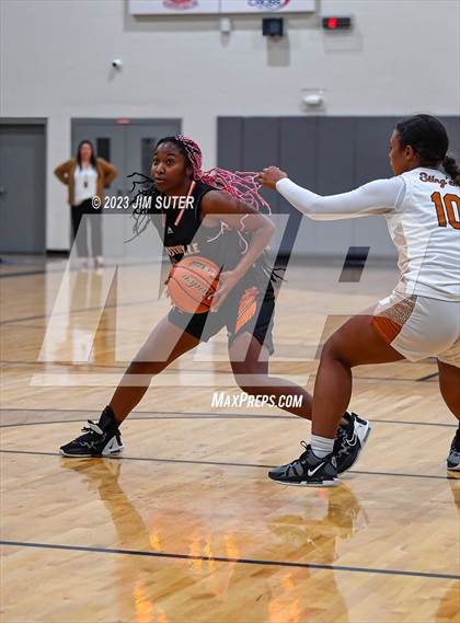 Thumbnail 3 in Caldwell vs Smithville photogallery.