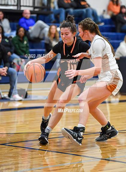 Thumbnail 3 in Caldwell vs Smithville photogallery.