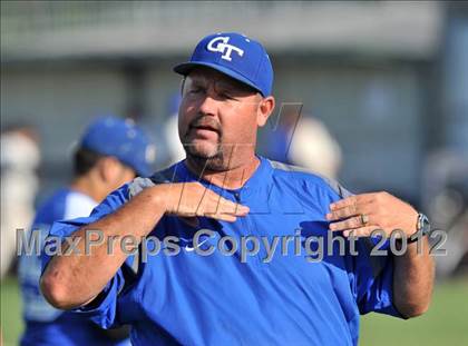 Thumbnail 3 in Sunnyvale vs. Gunter (UIL 2A Region 2 semifinals) photogallery.