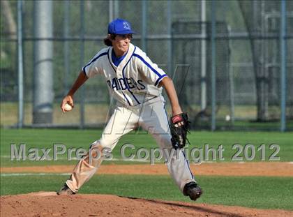 Thumbnail 3 in Sunnyvale vs. Gunter (UIL 2A Region 2 semifinals) photogallery.