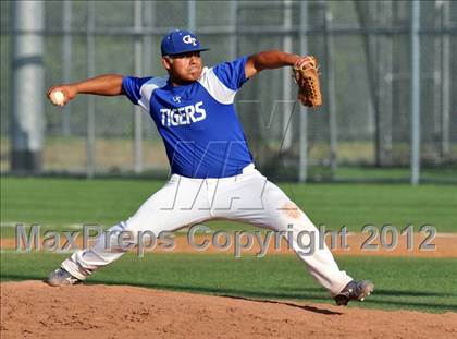 Thumbnail 3 in Sunnyvale vs. Gunter (UIL 2A Region 2 semifinals) photogallery.