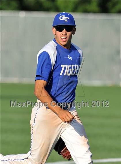 Thumbnail 3 in Sunnyvale vs. Gunter (UIL 2A Region 2 semifinals) photogallery.