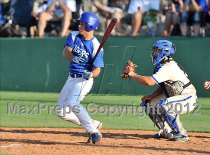 Thumbnail 2 in Sunnyvale vs. Gunter (UIL 2A Region 2 semifinals) photogallery.