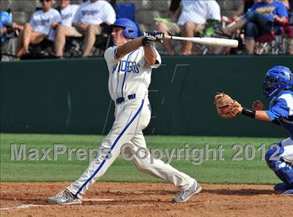 Thumbnail 2 in Sunnyvale vs. Gunter (UIL 2A Region 2 semifinals) photogallery.