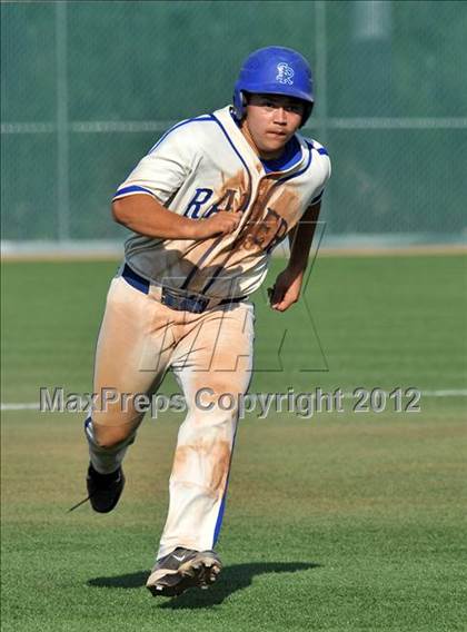 Thumbnail 2 in Sunnyvale vs. Gunter (UIL 2A Region 2 semifinals) photogallery.