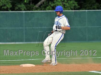 Thumbnail 1 in Sunnyvale vs. Gunter (UIL 2A Region 2 semifinals) photogallery.