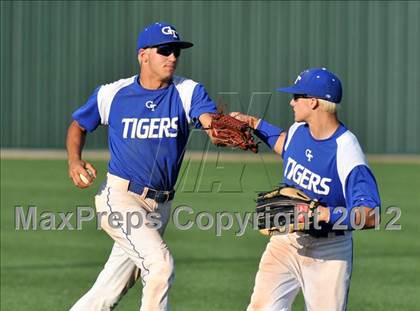 Thumbnail 2 in Sunnyvale vs. Gunter (UIL 2A Region 2 semifinals) photogallery.