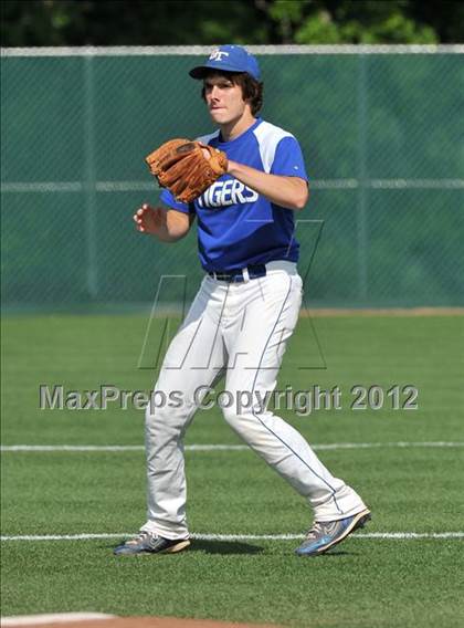 Thumbnail 3 in Sunnyvale vs. Gunter (UIL 2A Region 2 semifinals) photogallery.