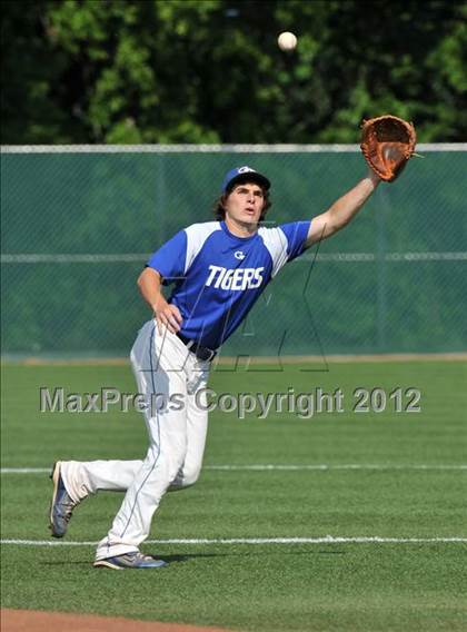 Thumbnail 2 in Sunnyvale vs. Gunter (UIL 2A Region 2 semifinals) photogallery.