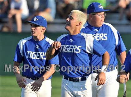 Thumbnail 2 in Sunnyvale vs. Gunter (UIL 2A Region 2 semifinals) photogallery.