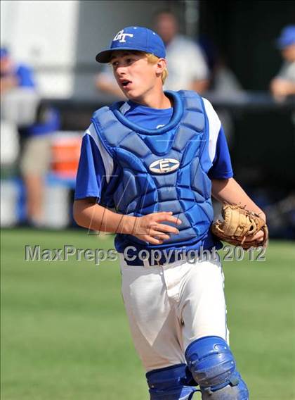 Thumbnail 1 in Sunnyvale vs. Gunter (UIL 2A Region 2 semifinals) photogallery.