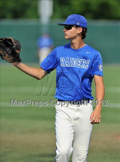 Thumbnail 1 in Sunnyvale vs. Gunter (UIL 2A Region 2 semifinals) photogallery.