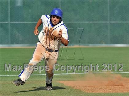 Thumbnail 1 in Sunnyvale vs. Gunter (UIL 2A Region 2 semifinals) photogallery.