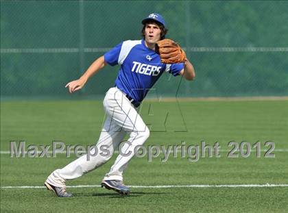 Thumbnail 1 in Sunnyvale vs. Gunter (UIL 2A Region 2 semifinals) photogallery.