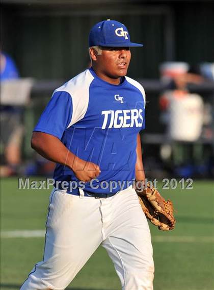 Thumbnail 3 in Sunnyvale vs. Gunter (UIL 2A Region 2 semifinals) photogallery.