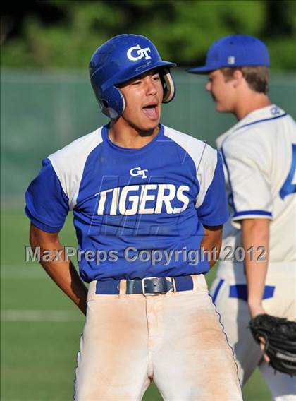 Thumbnail 3 in Sunnyvale vs. Gunter (UIL 2A Region 2 semifinals) photogallery.