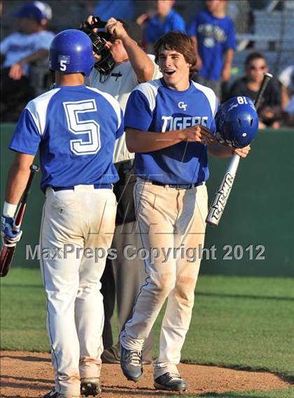 Thumbnail 1 in Sunnyvale vs. Gunter (UIL 2A Region 2 semifinals) photogallery.