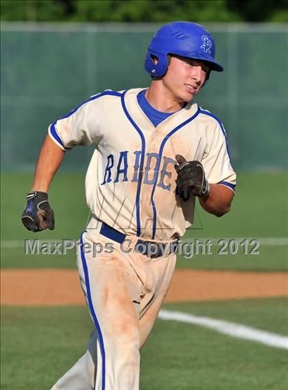 Thumbnail 3 in Sunnyvale vs. Gunter (UIL 2A Region 2 semifinals) photogallery.