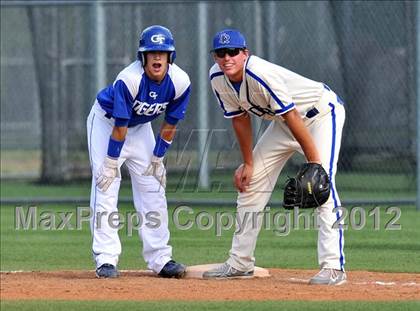 Thumbnail 3 in Sunnyvale vs. Gunter (UIL 2A Region 2 semifinals) photogallery.