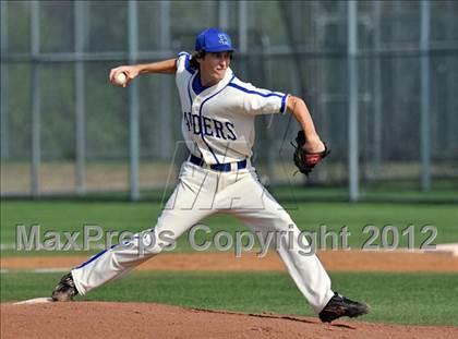Thumbnail 3 in Sunnyvale vs. Gunter (UIL 2A Region 2 semifinals) photogallery.