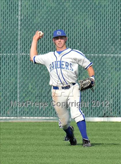 Thumbnail 2 in Sunnyvale vs. Gunter (UIL 2A Region 2 semifinals) photogallery.