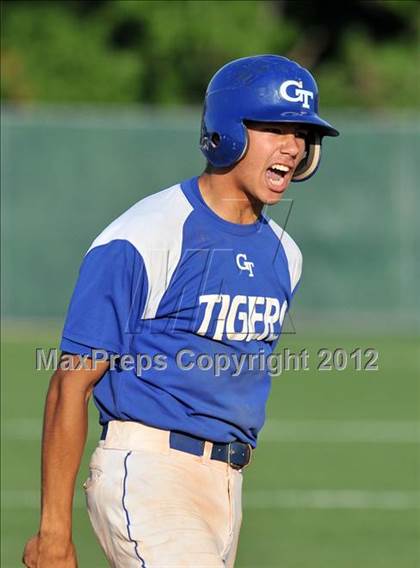 Thumbnail 3 in Sunnyvale vs. Gunter (UIL 2A Region 2 semifinals) photogallery.