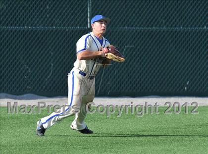 Thumbnail 1 in Sunnyvale vs. Gunter (UIL 2A Region 2 semifinals) photogallery.
