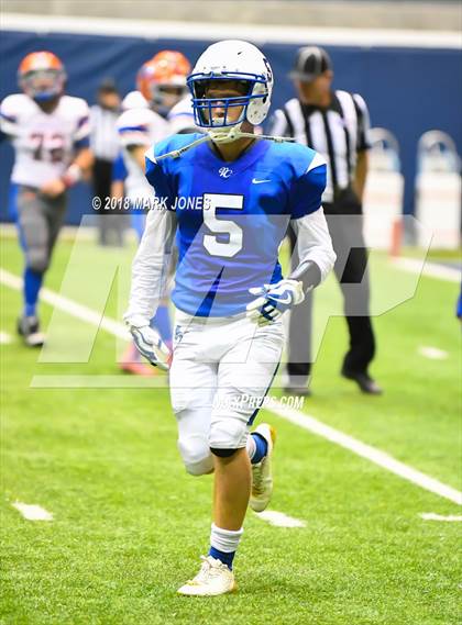Thumbnail 3 in Valley Christian vs. Chino Valley (Kick-Off Classic) photogallery.