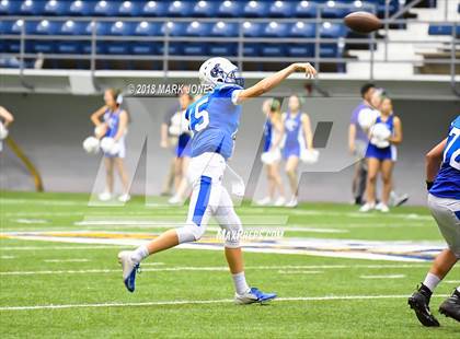 Thumbnail 1 in Valley Christian vs. Chino Valley (Kick-Off Classic) photogallery.